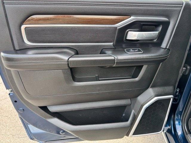 RAM 2500 Laramie 4x4 Crew Cab 6'4" Box 2022