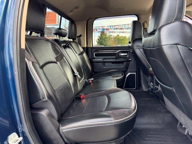 RAM 2500 Laramie 4x4 Crew Cab 6'4" Box 2022
