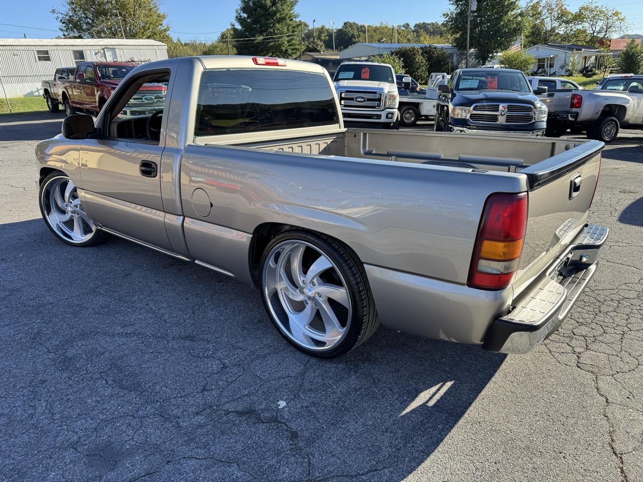Chevrolet Silverado 1500 Reg Cab 119.0" WB LS 1999