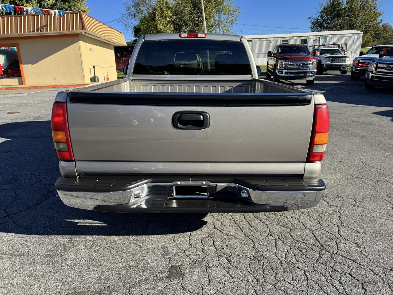 Chevrolet Silverado 1500 Reg Cab 119.0" WB LS 1999