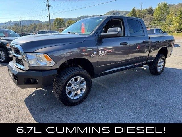 RAM 2500 Tradesman 4x4 Crew Cab 6'4" Box 2018