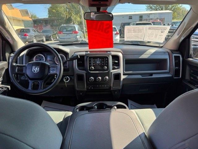 RAM 2500 Tradesman 4x4 Crew Cab 6'4" Box 2018