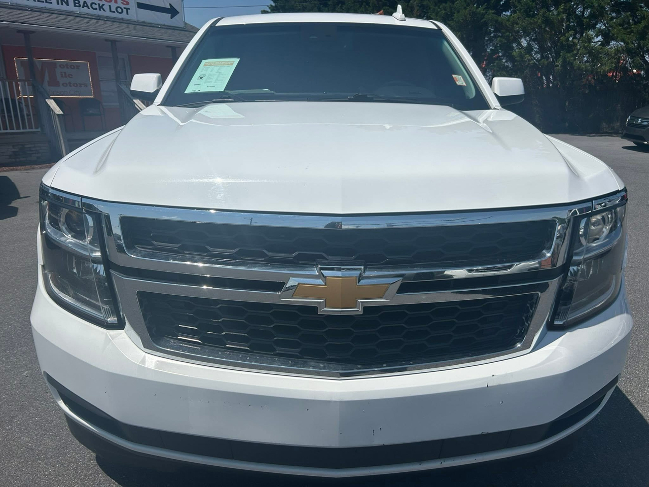 Chevrolet Suburban 4WD 4dr 1500 LT 2018