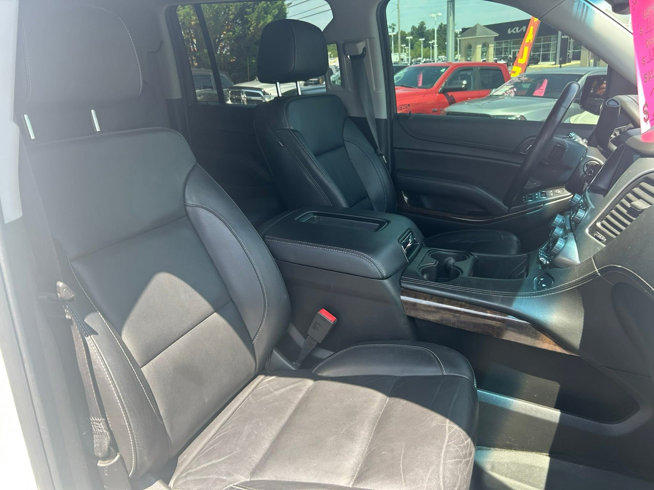 Chevrolet Suburban 4WD 4dr 1500 LT 2018