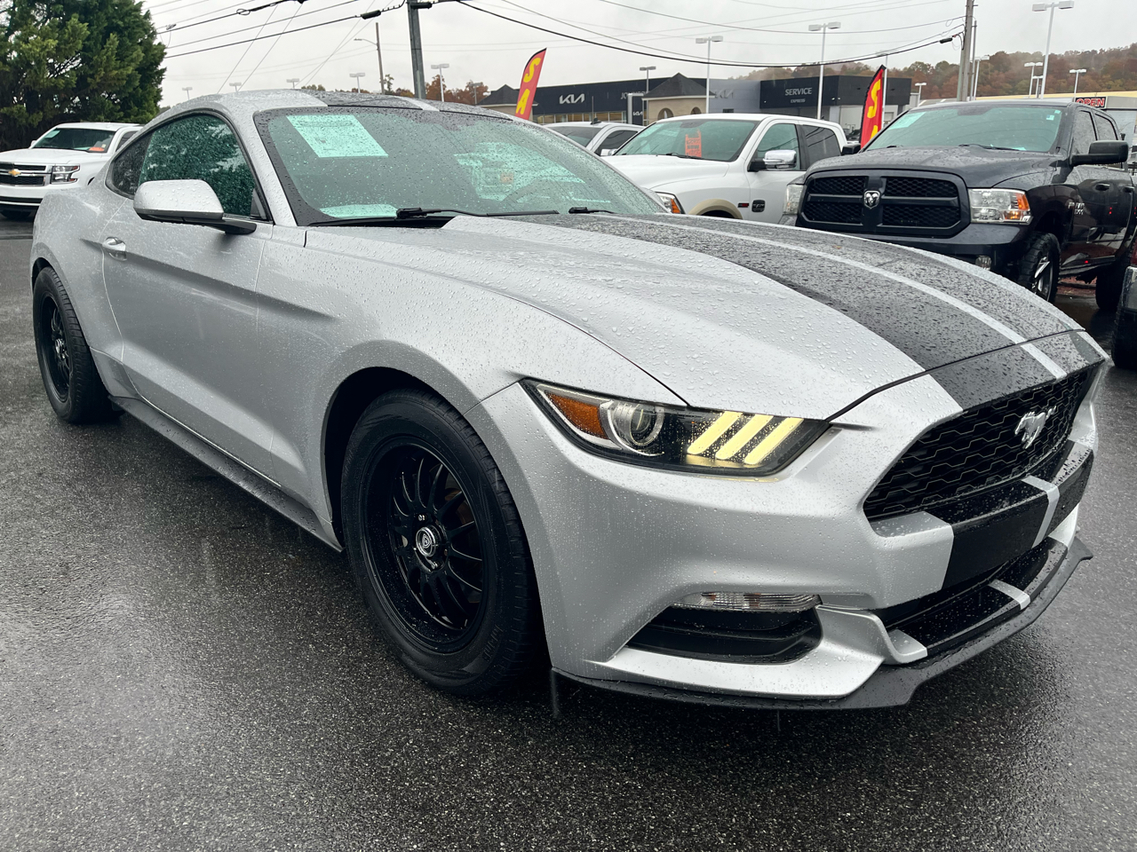 Ford Mustang 2dr Fastback V6 2015 Ford Mustang 2dr Fastback V6 2015