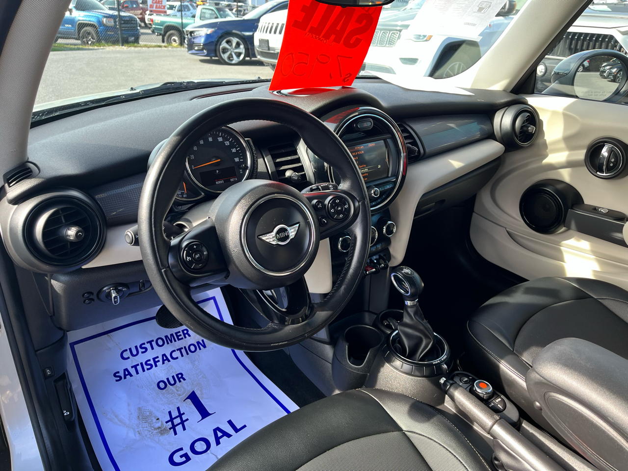 MINI Cooper Hardtop 2dr HB 2015 MINI Cooper Hardtop 2dr HB 2015