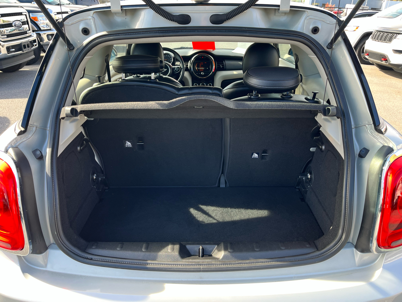 MINI Cooper Hardtop 2dr HB 2015 MINI Cooper Hardtop 2dr HB 2015