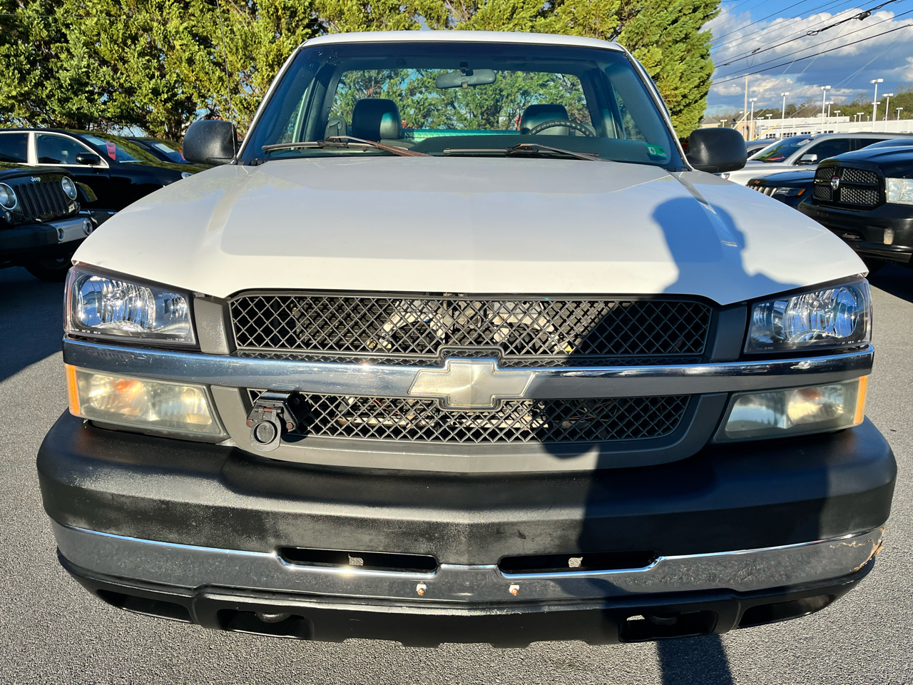 Chevrolet Silverado 2500HD Reg Cab 133" WB 4WD Work Truck 2004