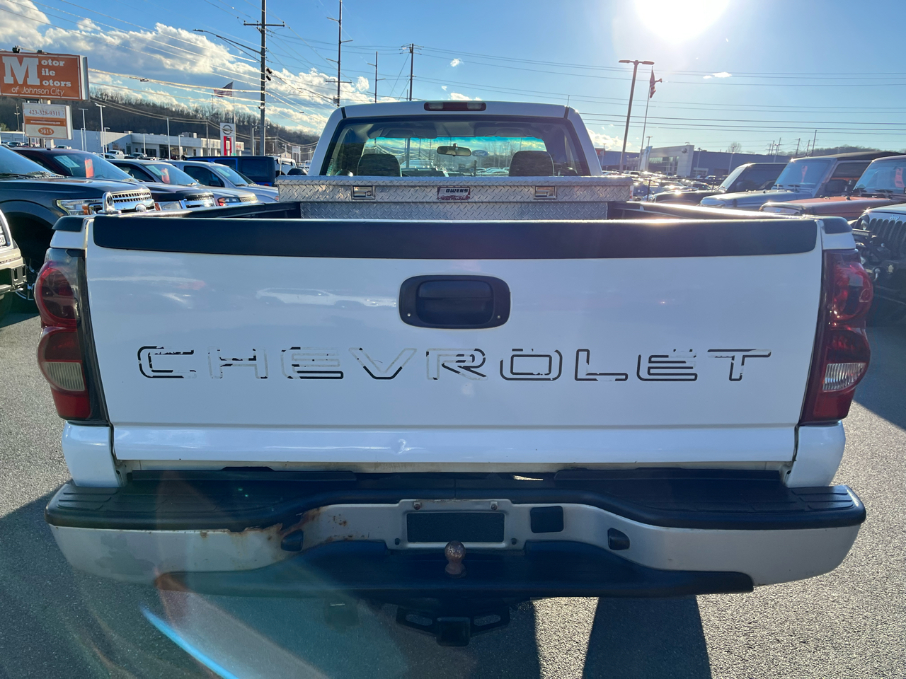 Chevrolet Silverado 2500HD Reg Cab 133" WB 4WD Work Truck 2004