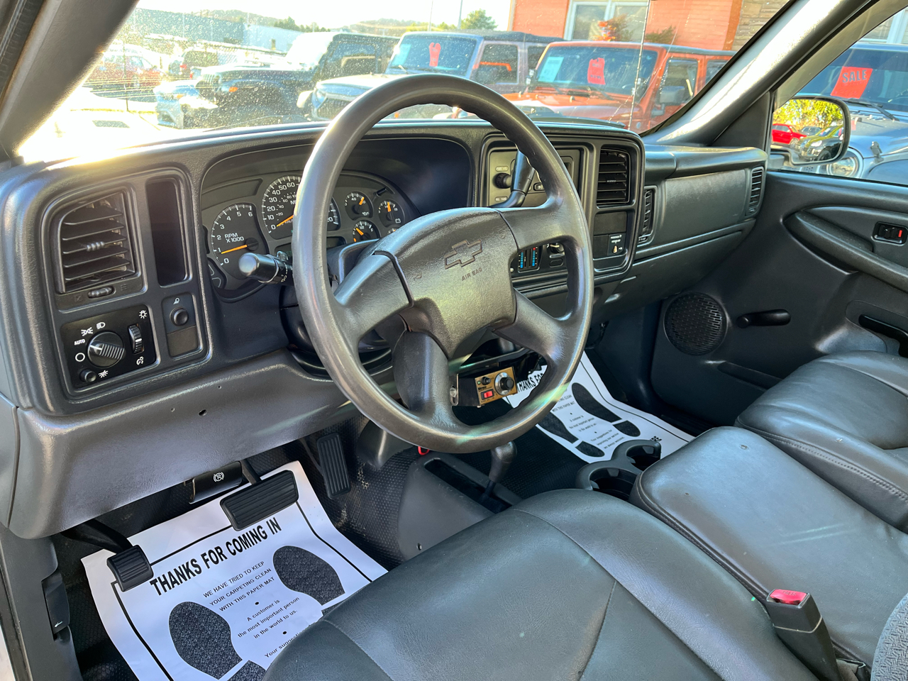 Chevrolet Silverado 2500HD Reg Cab 133" WB 4WD Work Truck 2004