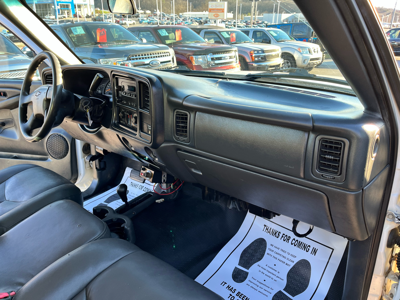 Chevrolet Silverado 2500HD Reg Cab 133" WB 4WD Work Truck 2004