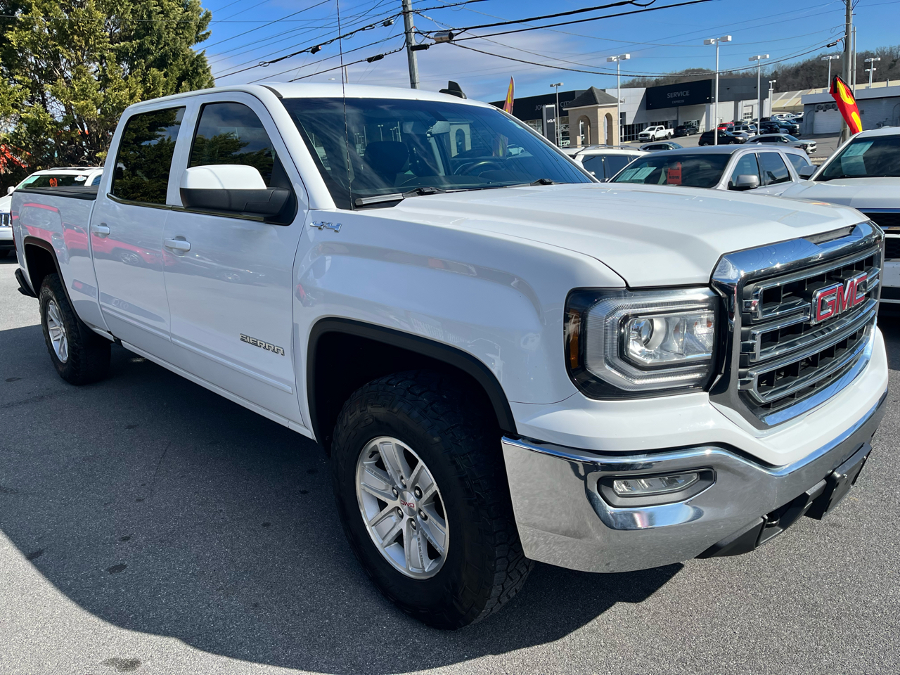 GMC Sierra 1500 4WD Crew Cab 153.0" SLE 2018