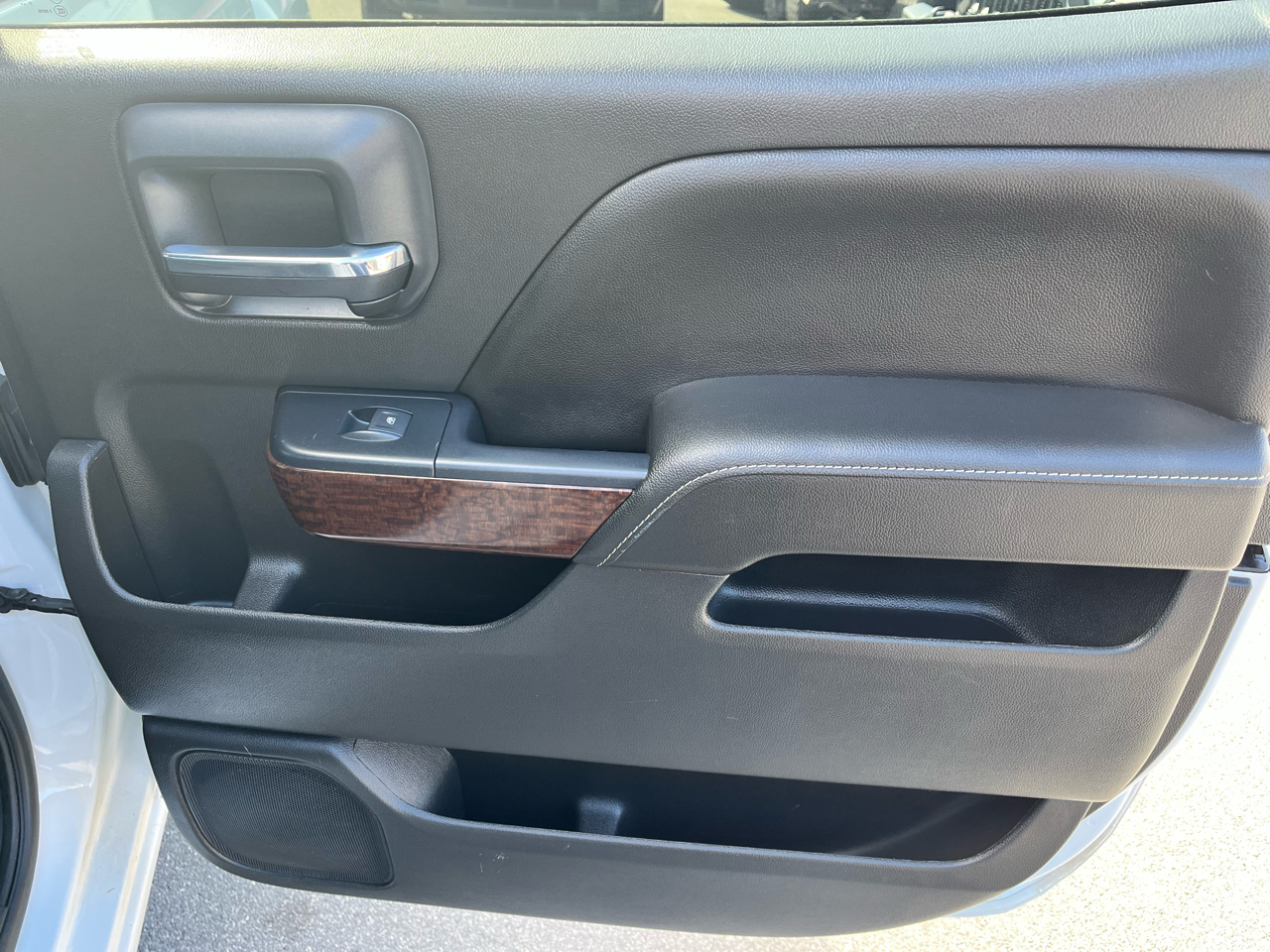 GMC Sierra 1500 4WD Crew Cab 153.0" SLE 2018