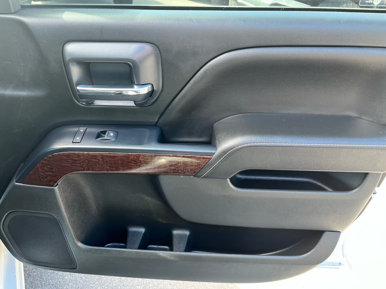 GMC Sierra 1500 4WD Crew Cab 153.0" SLE 2018