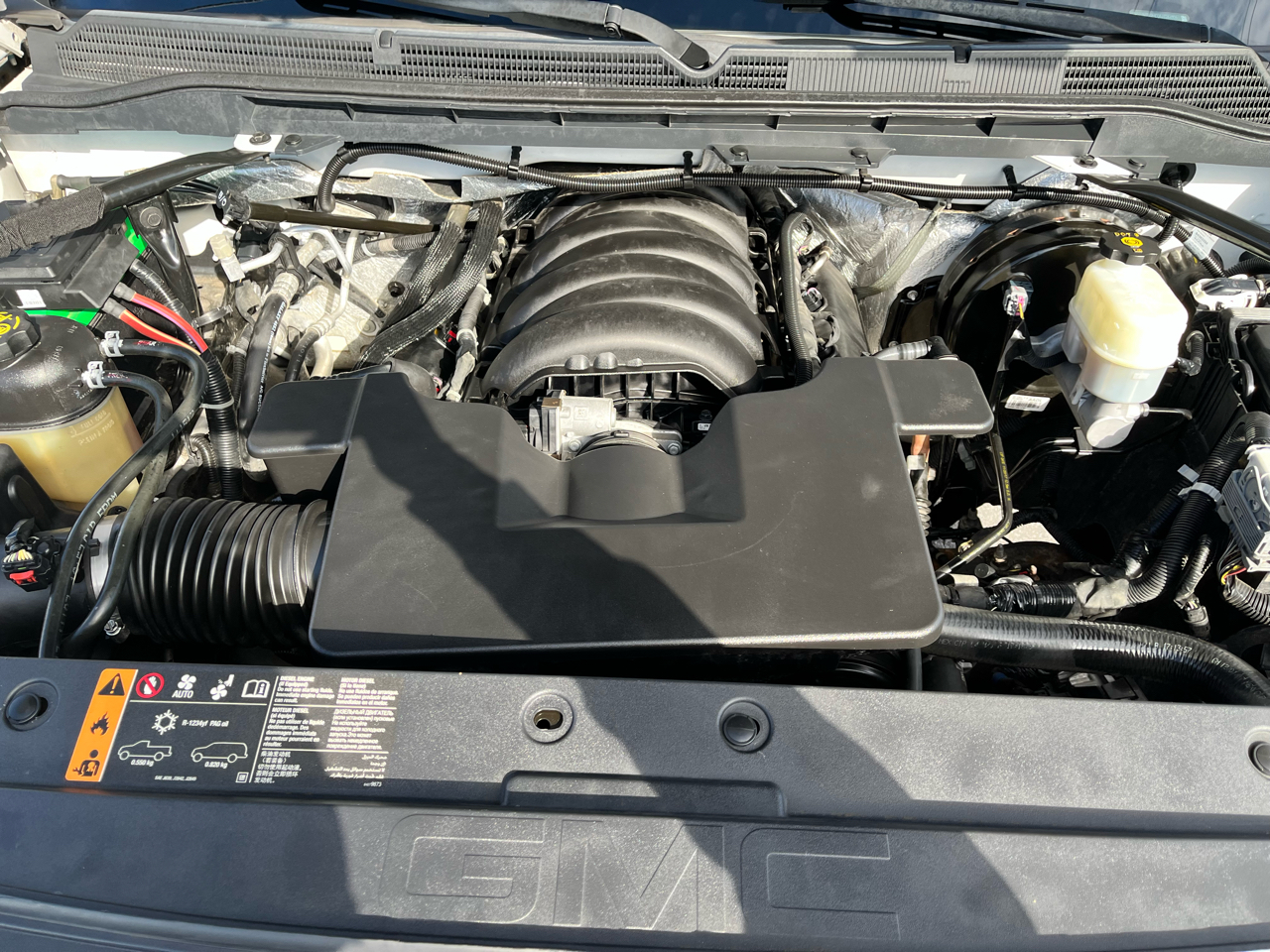 GMC Sierra 1500 4WD Crew Cab 153.0" SLE 2018