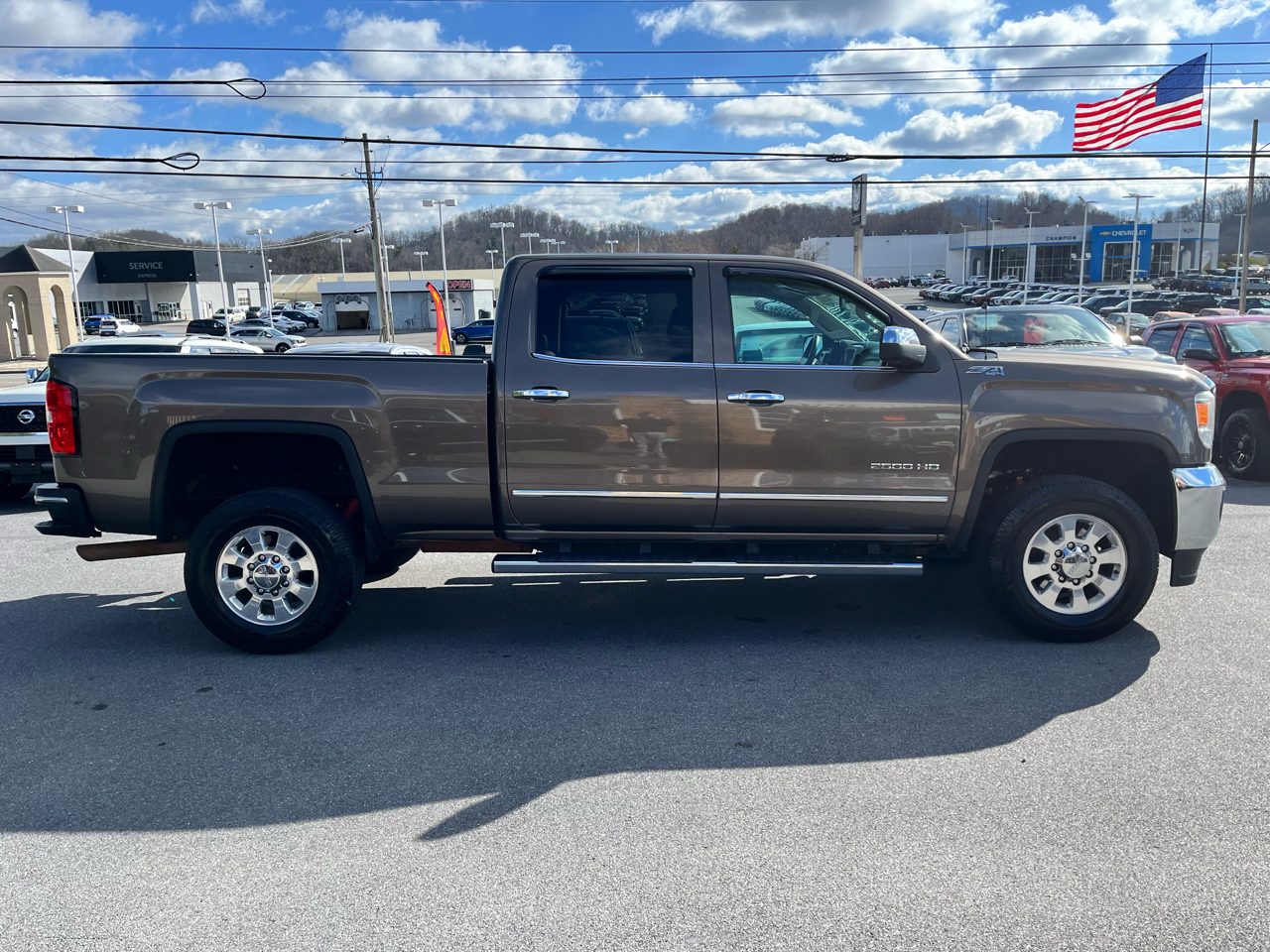 GMC Sierra 2500HD 4WD Crew Cab 153.7" SLT 2015