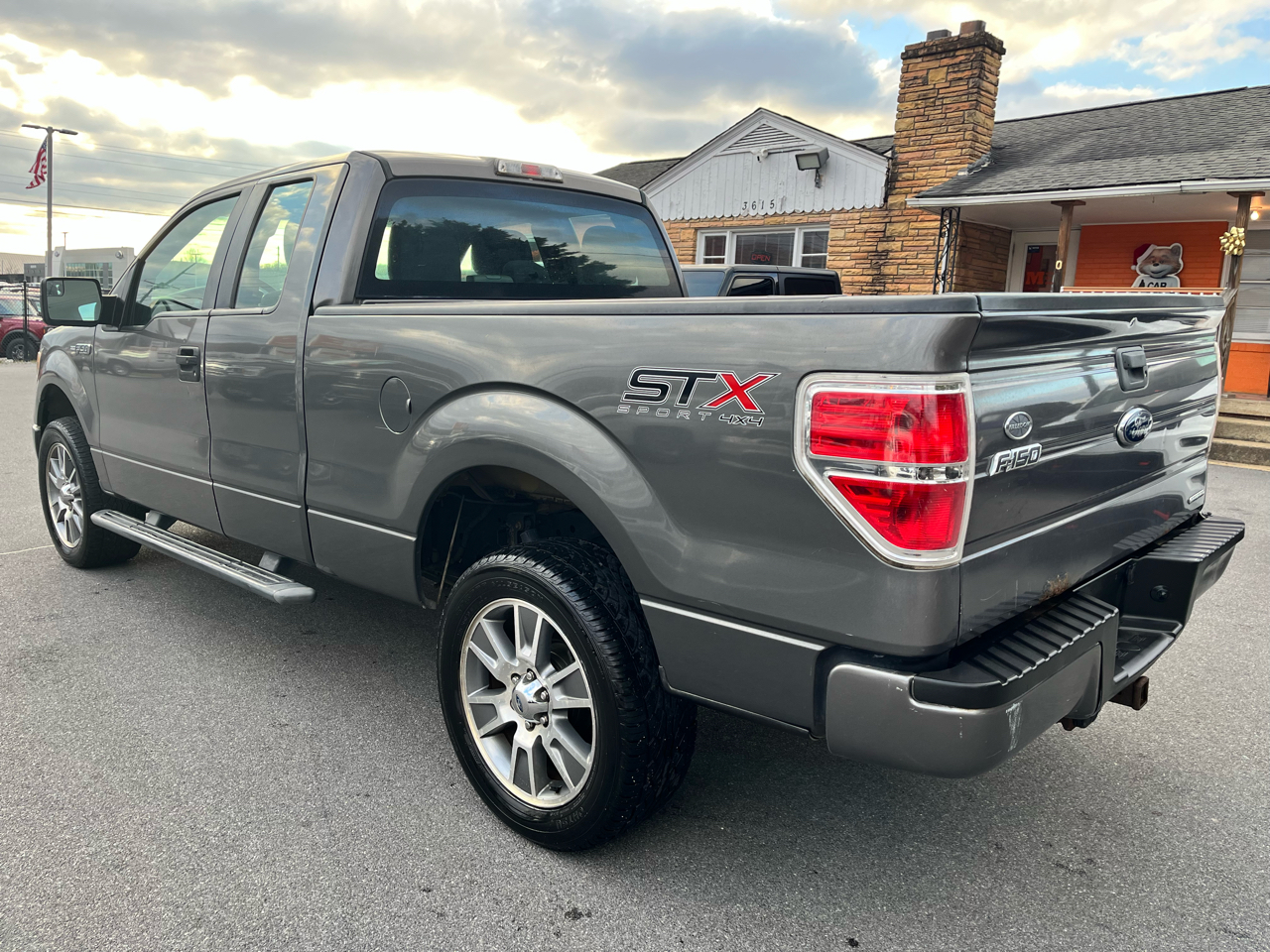 Ford F-150 STX SuperCab 6.5-ft. Bed 4WD 2014