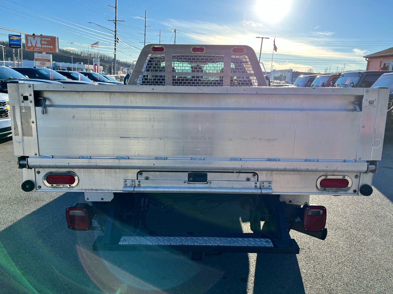 Ford Super Duty F-250 SRW XLT 2WD Reg Cab 8' Box 2017