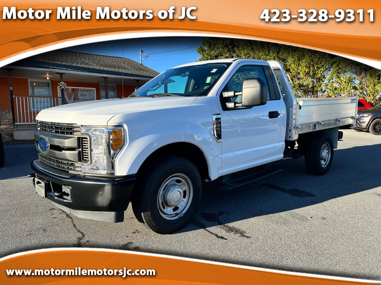 2017 Ford Super Duty F-250 SRW XL 2WD Reg Cab 8' Box