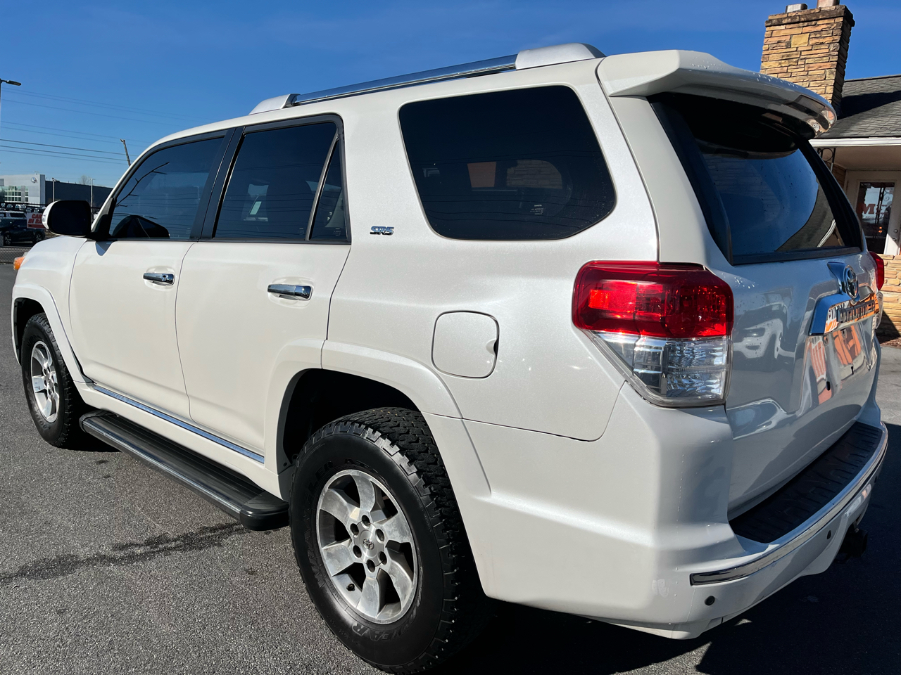 Toyota 4Runner 4WD 4dr V6 Limited (Natl) 2011