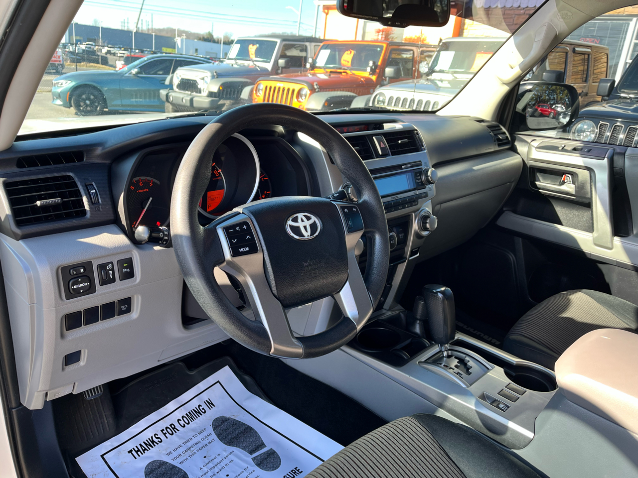 Toyota 4Runner 4WD 4dr V6 Limited (Natl) 2011