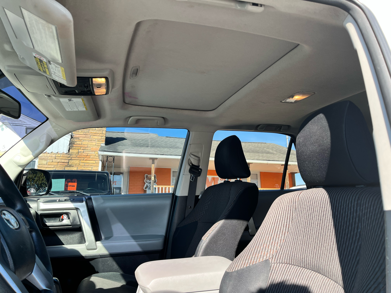 Toyota 4Runner 4WD 4dr V6 Limited (Natl) 2011