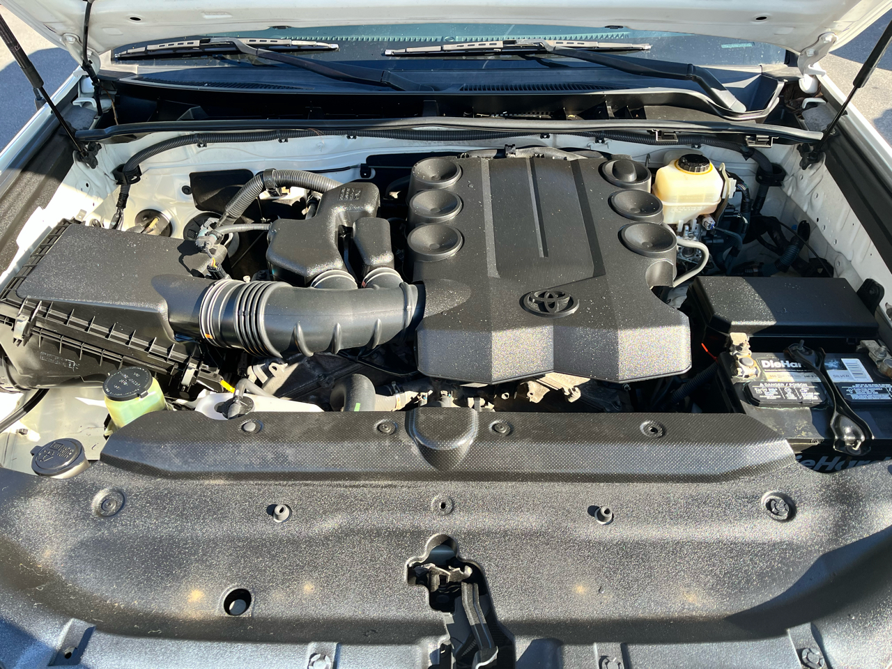 Toyota 4Runner 4WD 4dr V6 Limited (Natl) 2011