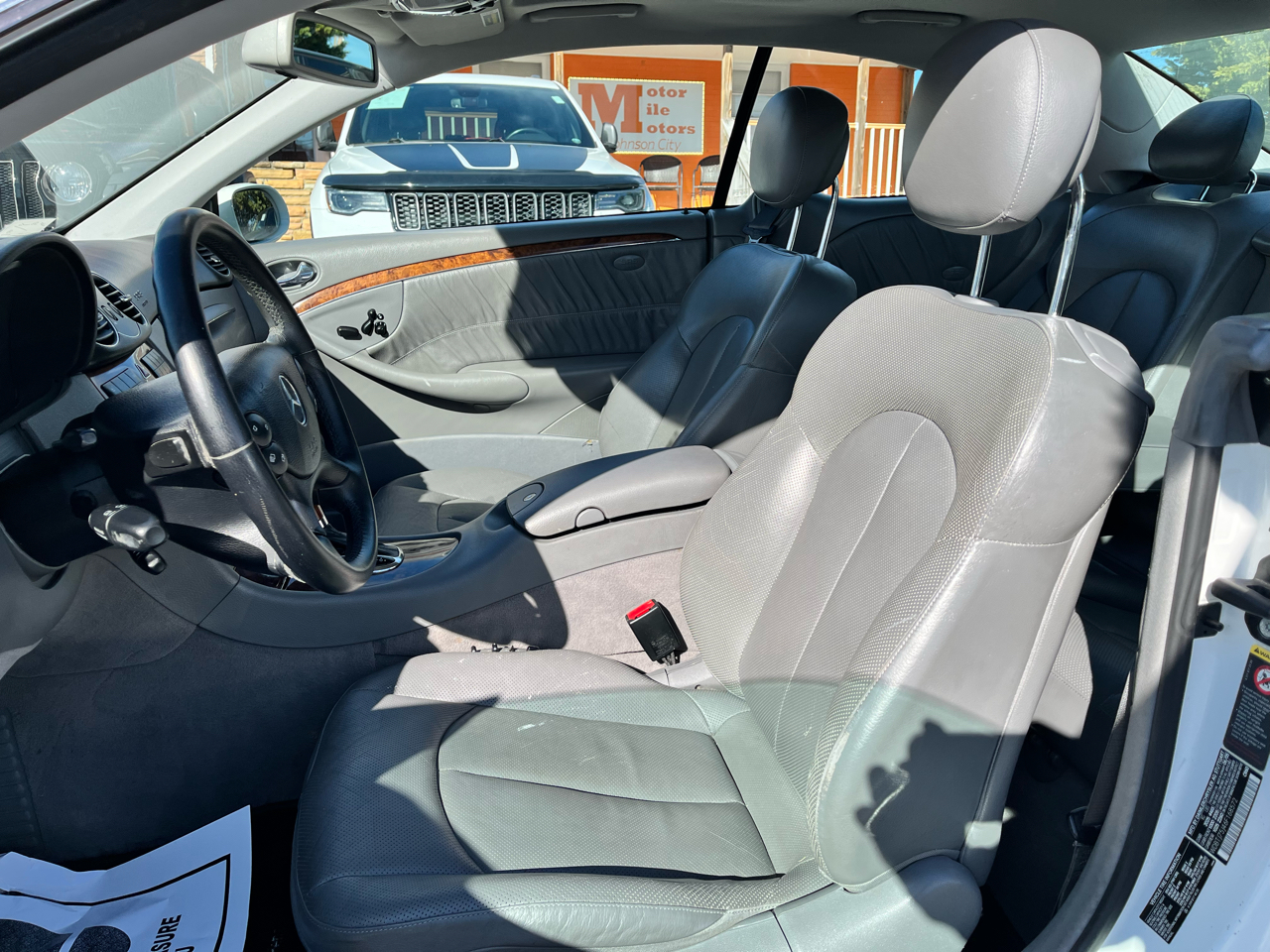 Mercedes-Benz CLK-Class 2dr Coupe 5.0L 2006