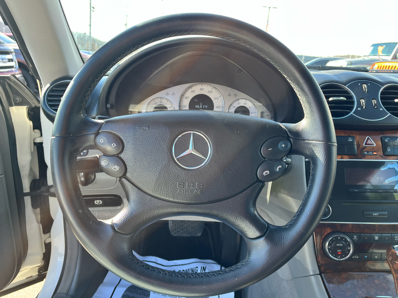 Mercedes-Benz CLK-Class 2dr Coupe 5.0L 2006