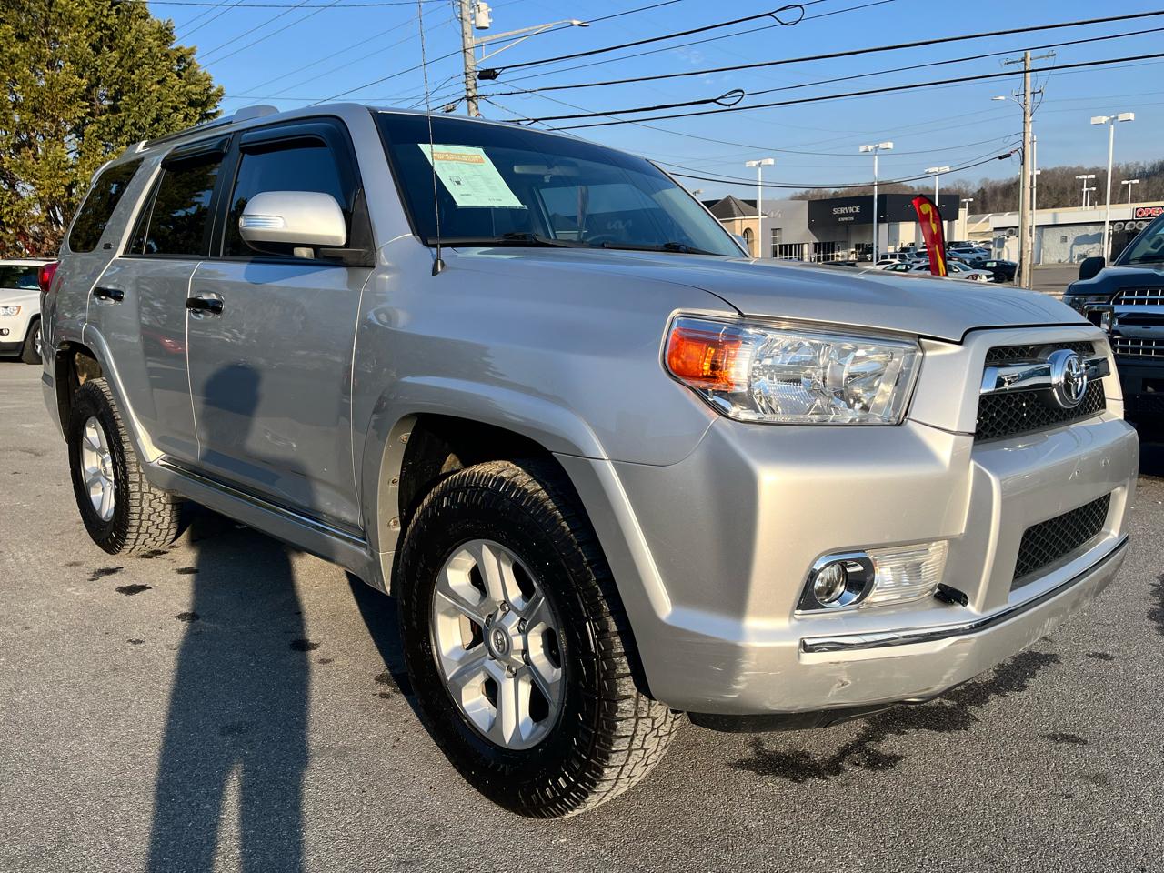 Toyota 4Runner 4WD 4dr V6 SR5 (Natl) 2011