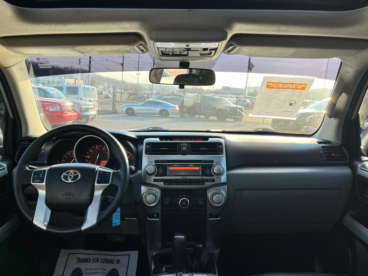 Toyota 4Runner 4WD 4dr V6 SR5 (Natl) 2011