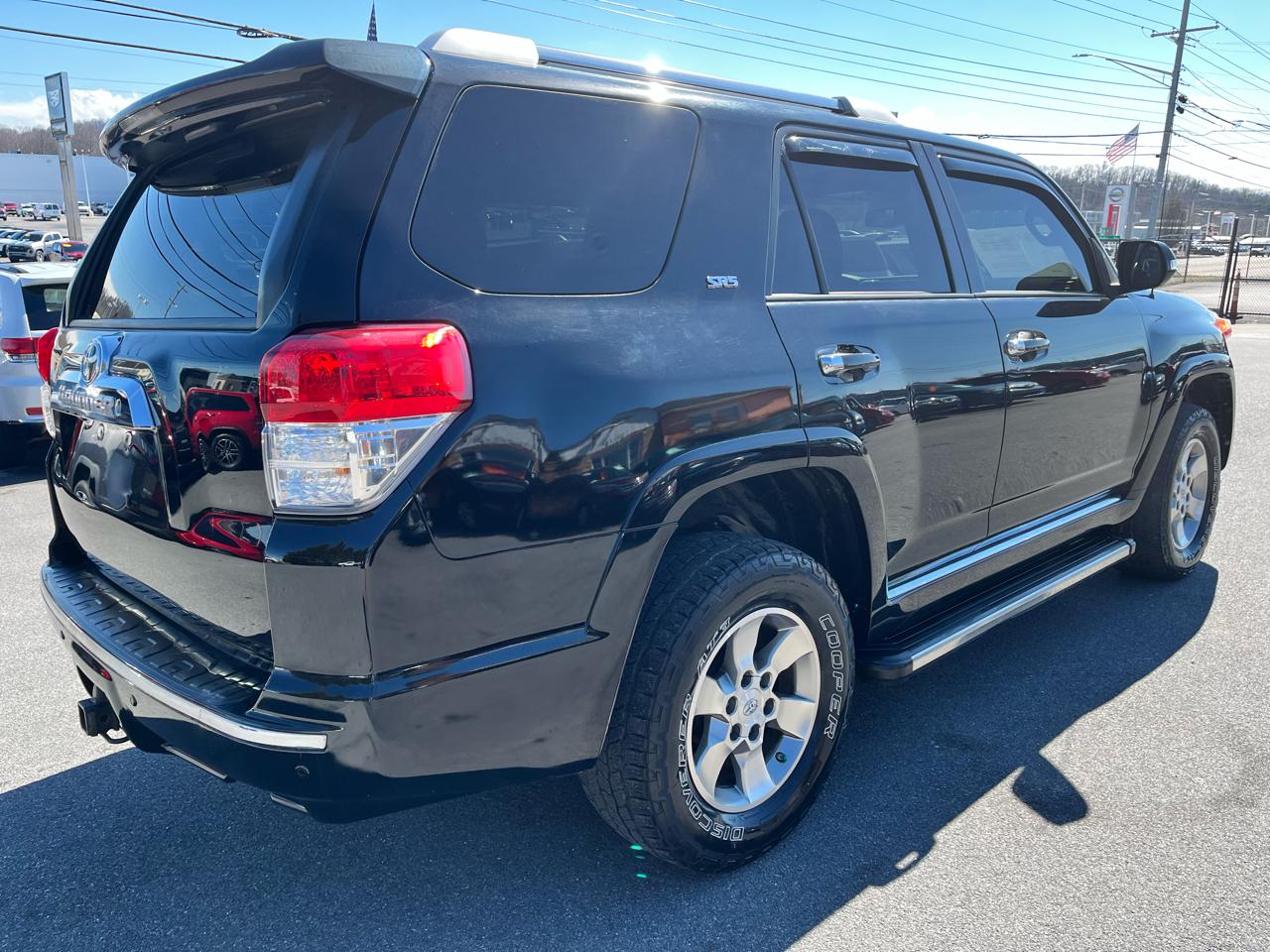 Toyota 4Runner 4WD 4dr V6 SR5 (Natl) 2013