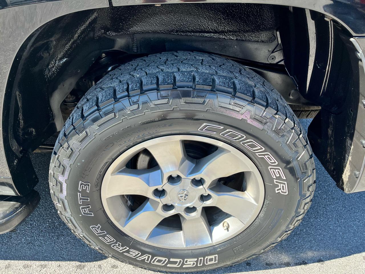 Toyota 4Runner 4WD 4dr V6 SR5 (Natl) 2013