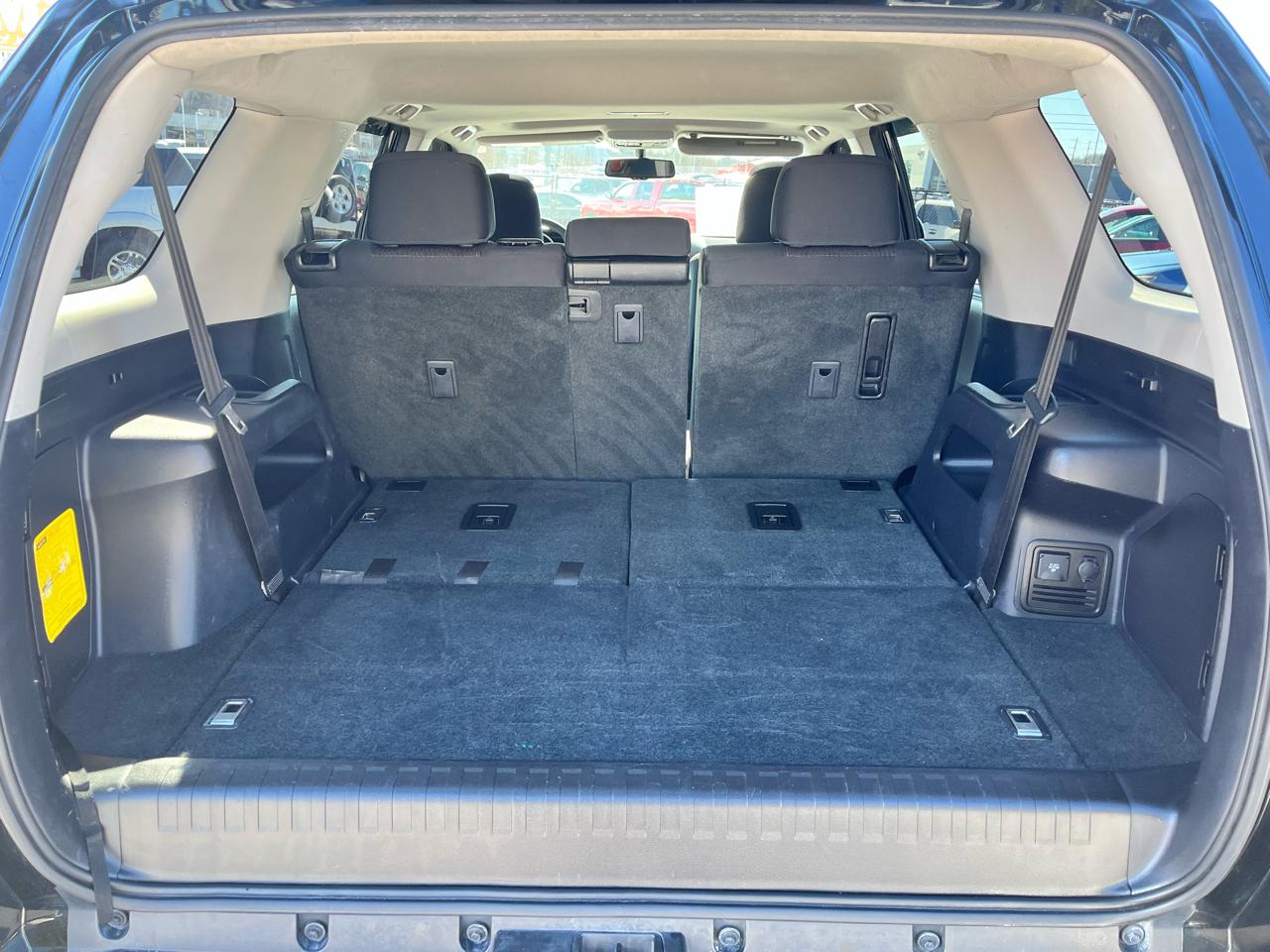 Toyota 4Runner 4WD 4dr V6 SR5 (Natl) 2013