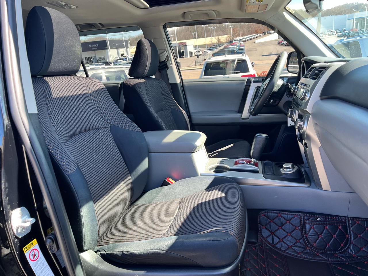 Toyota 4Runner 4WD 4dr V6 SR5 (Natl) 2013