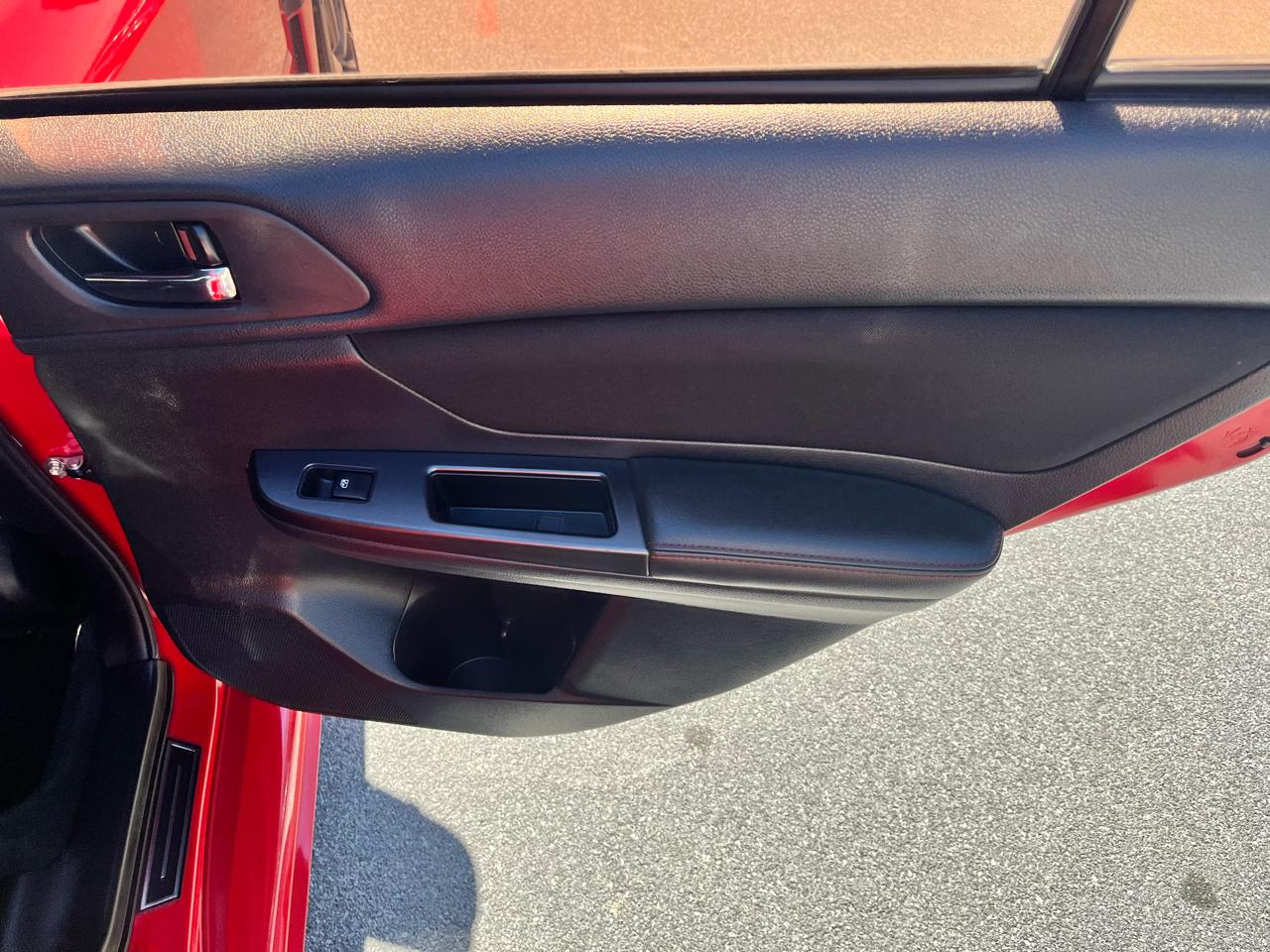 Subaru WRX 4dr Sdn CVT Premium 2015