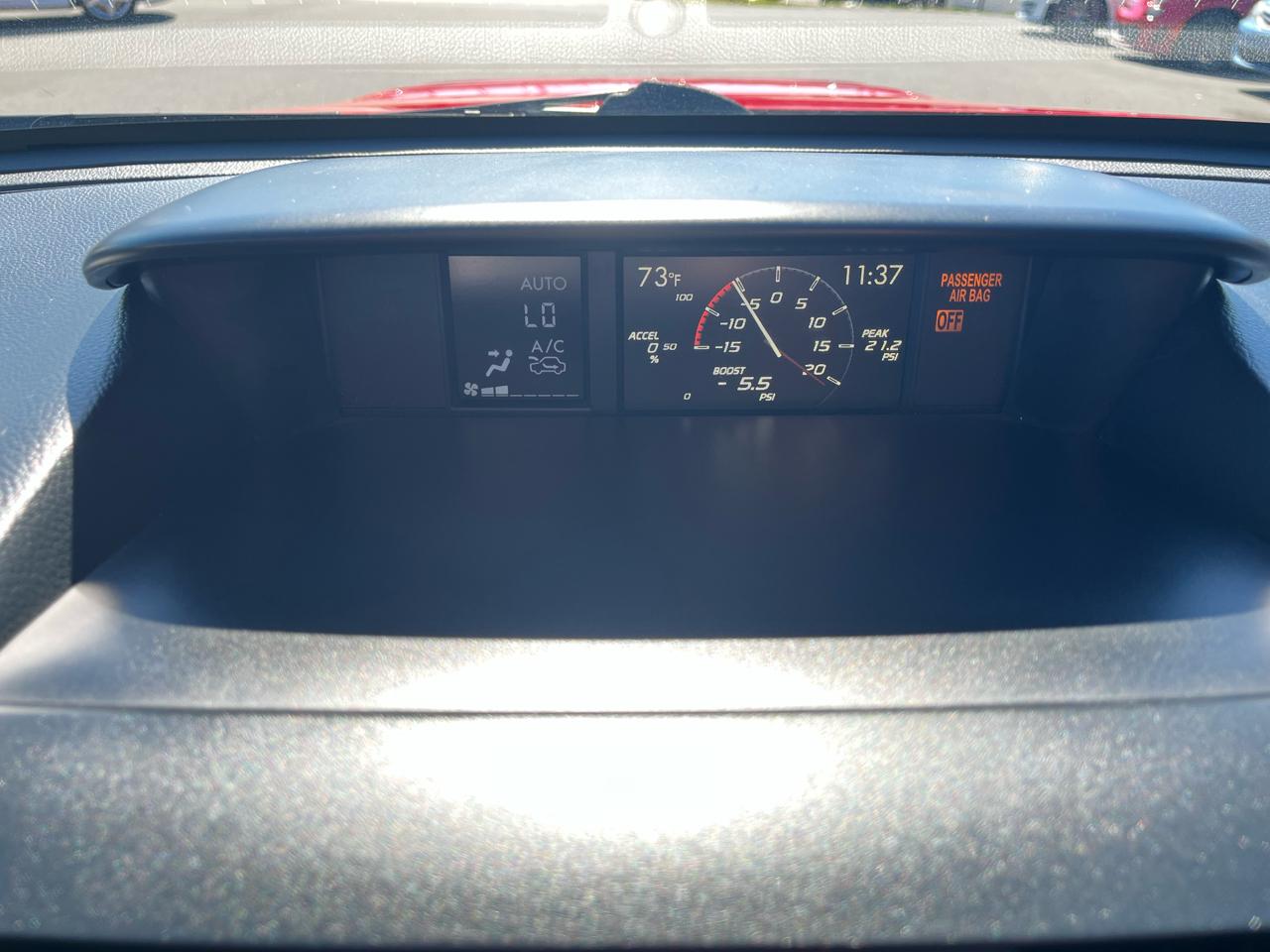 Subaru WRX 4dr Sdn CVT Premium 2015