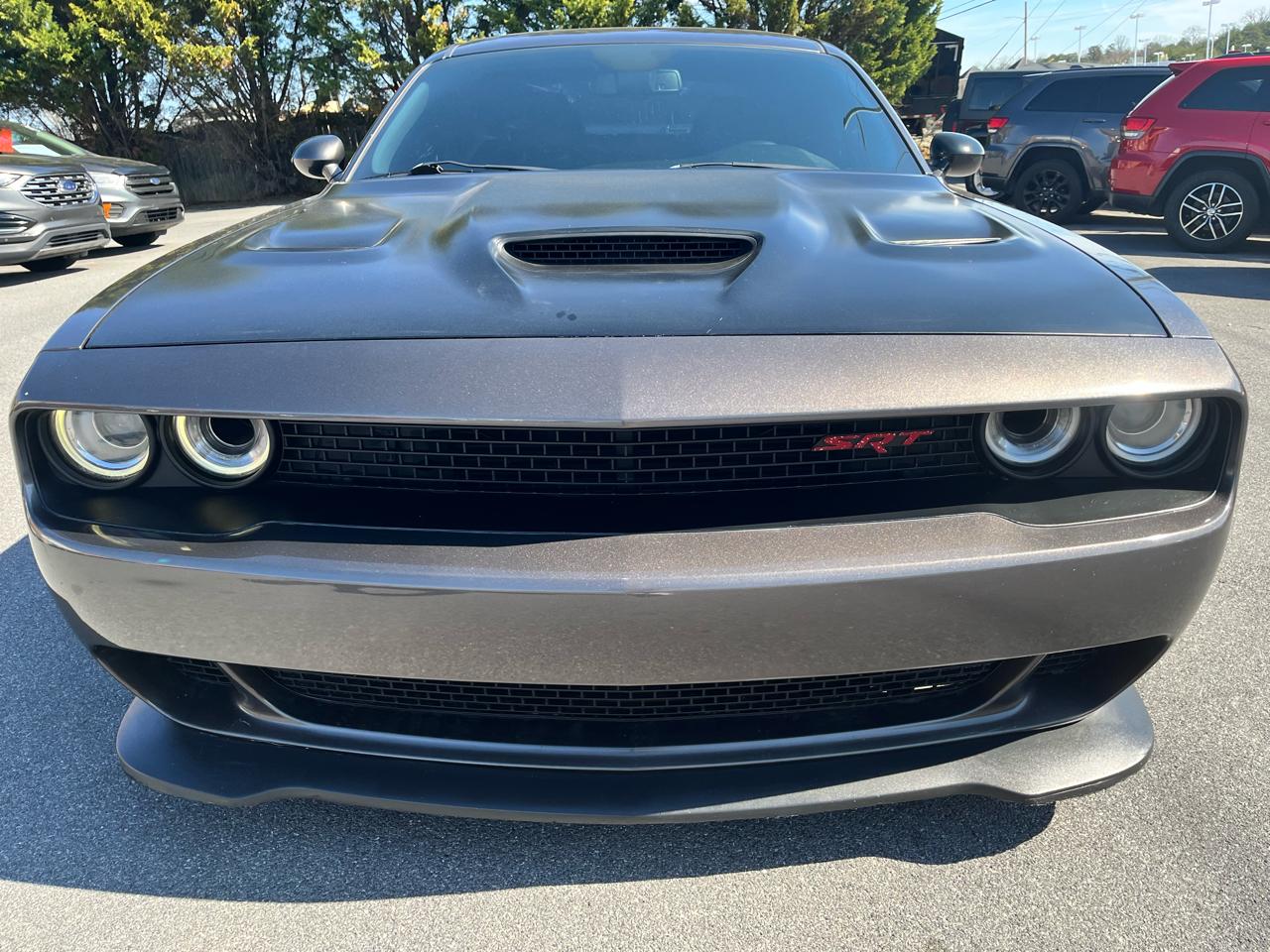 Dodge Challenger SXT RWD 2019