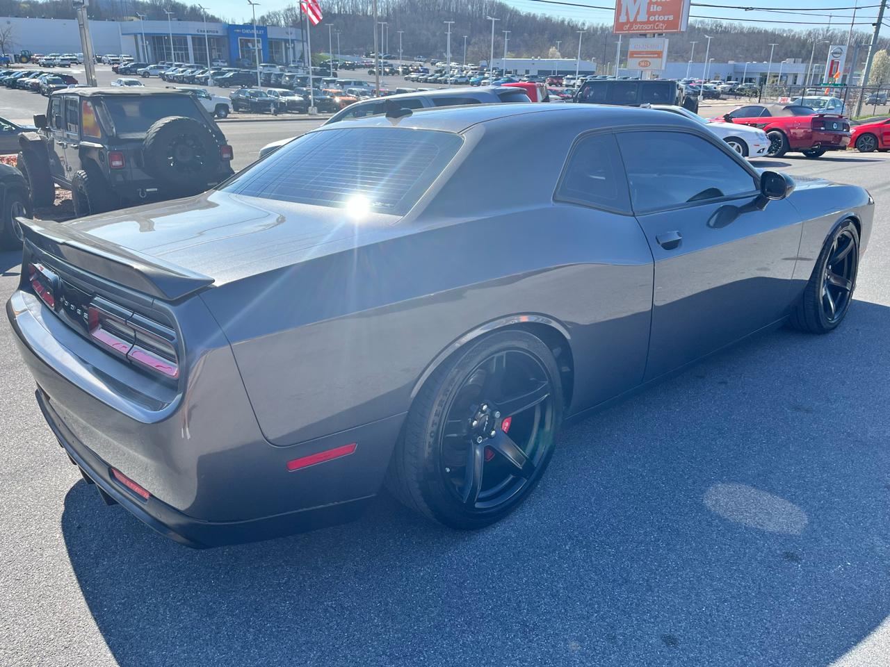 Dodge Challenger SXT RWD 2019