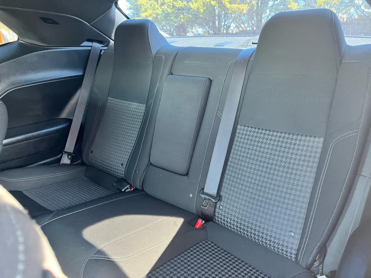 Dodge Challenger SXT RWD 2019