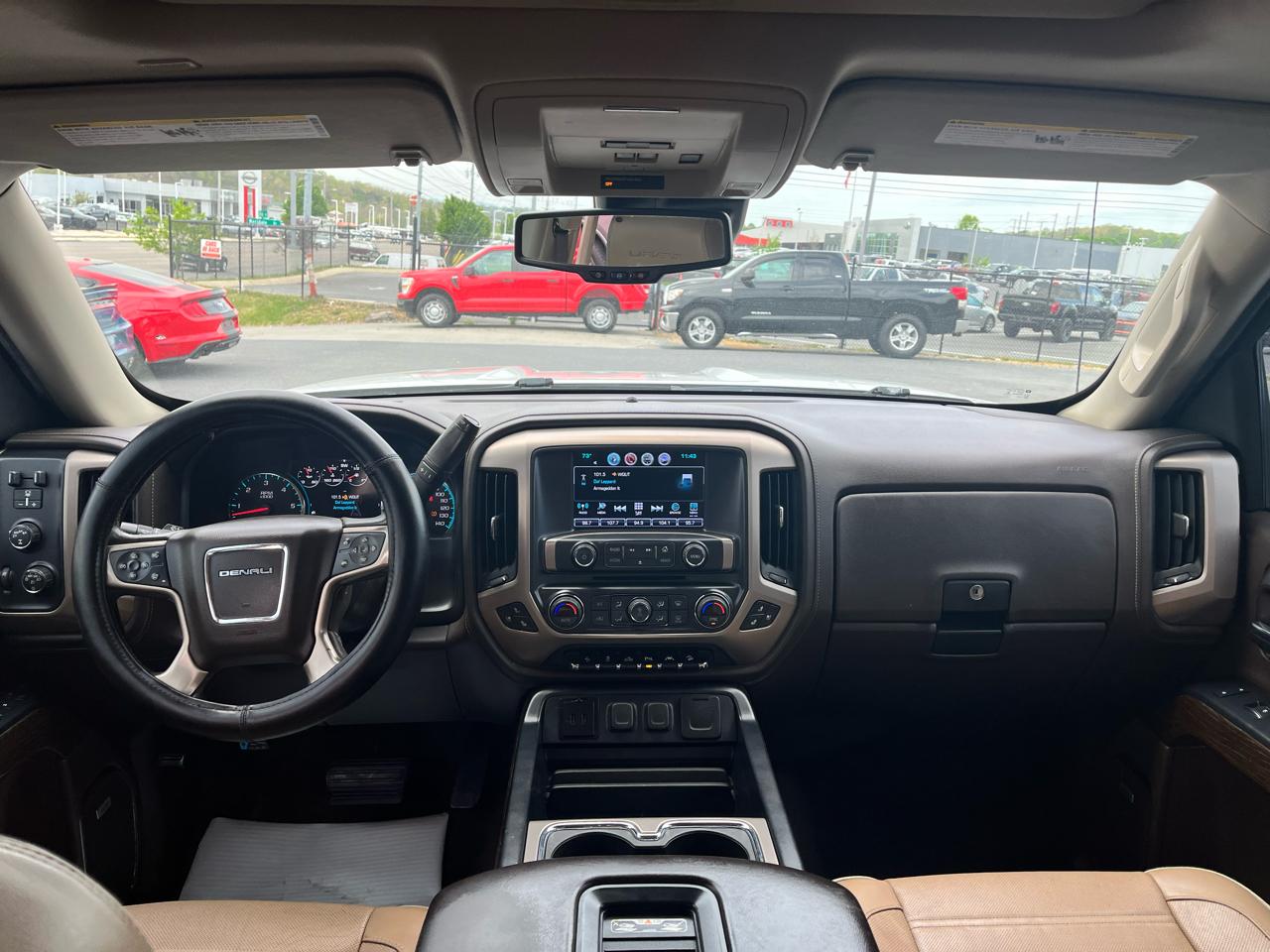 GMC Sierra 1500 4WD Crew Cab 143.5" Denali 2017