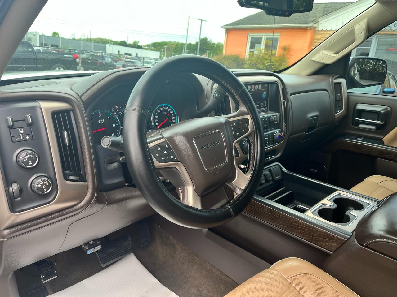 GMC Sierra 1500 4WD Crew Cab 143.5" Denali 2017