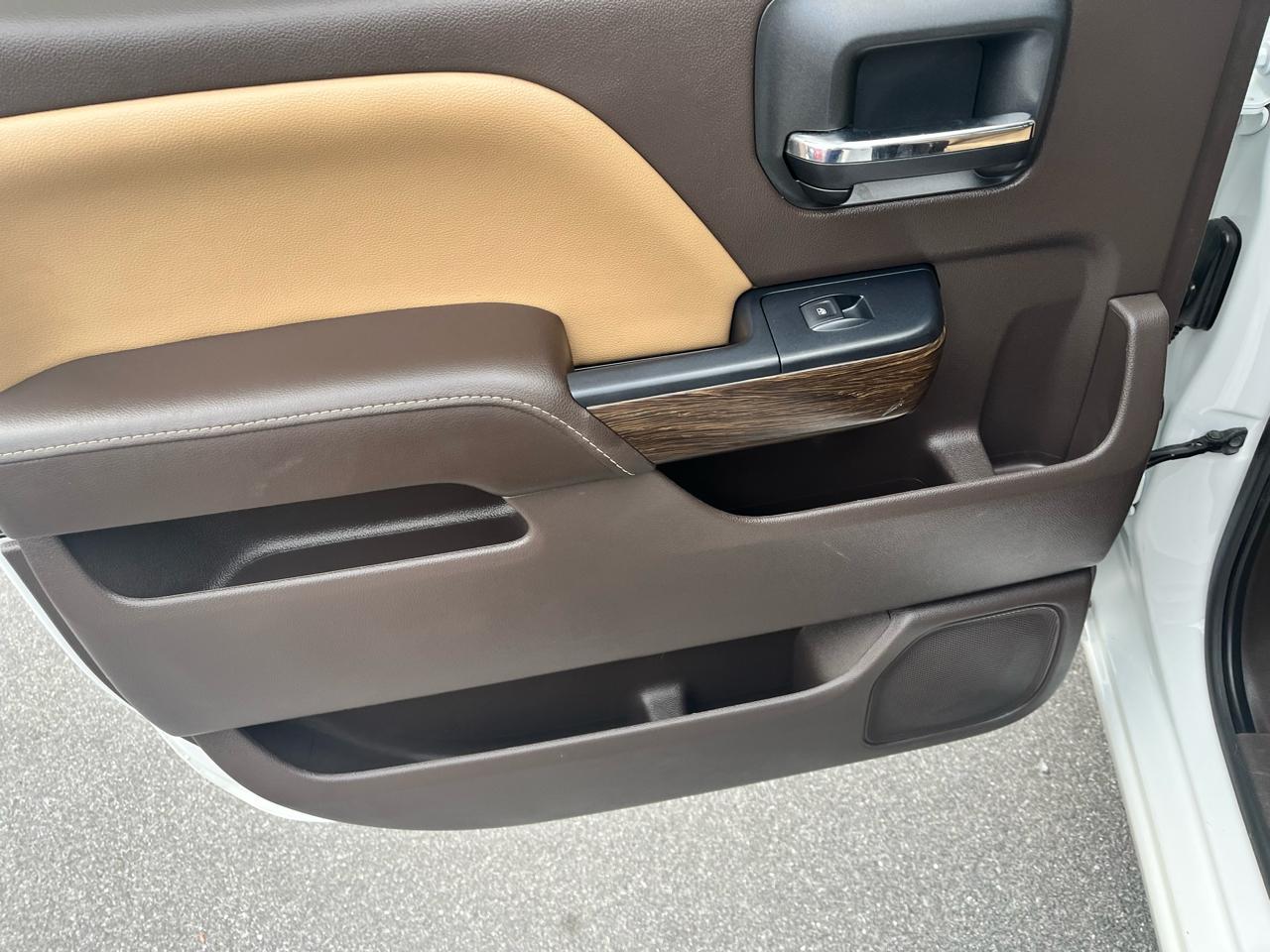 GMC Sierra 1500 4WD Crew Cab 143.5" Denali 2017