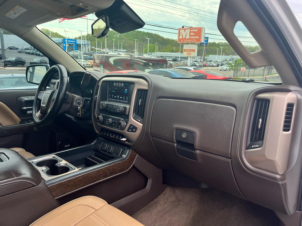 GMC Sierra 1500 4WD Crew Cab 143.5" Denali 2017