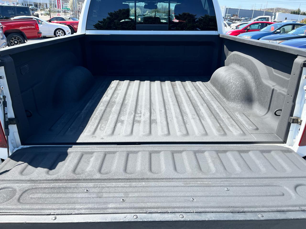 RAM 1500 4WD Crew Cab 140.5" Rebel 2016