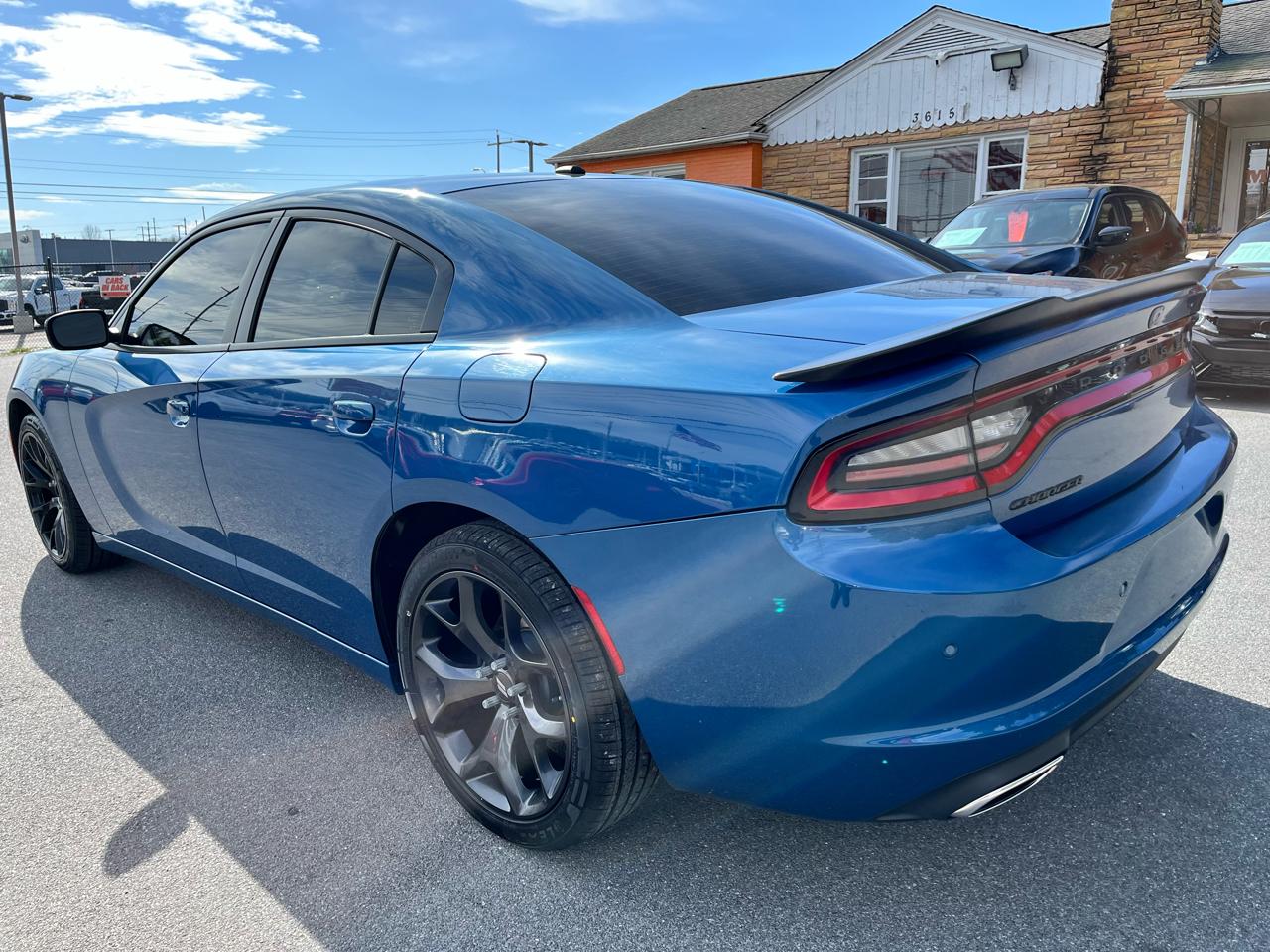 Dodge Charger SXT RWD 2020