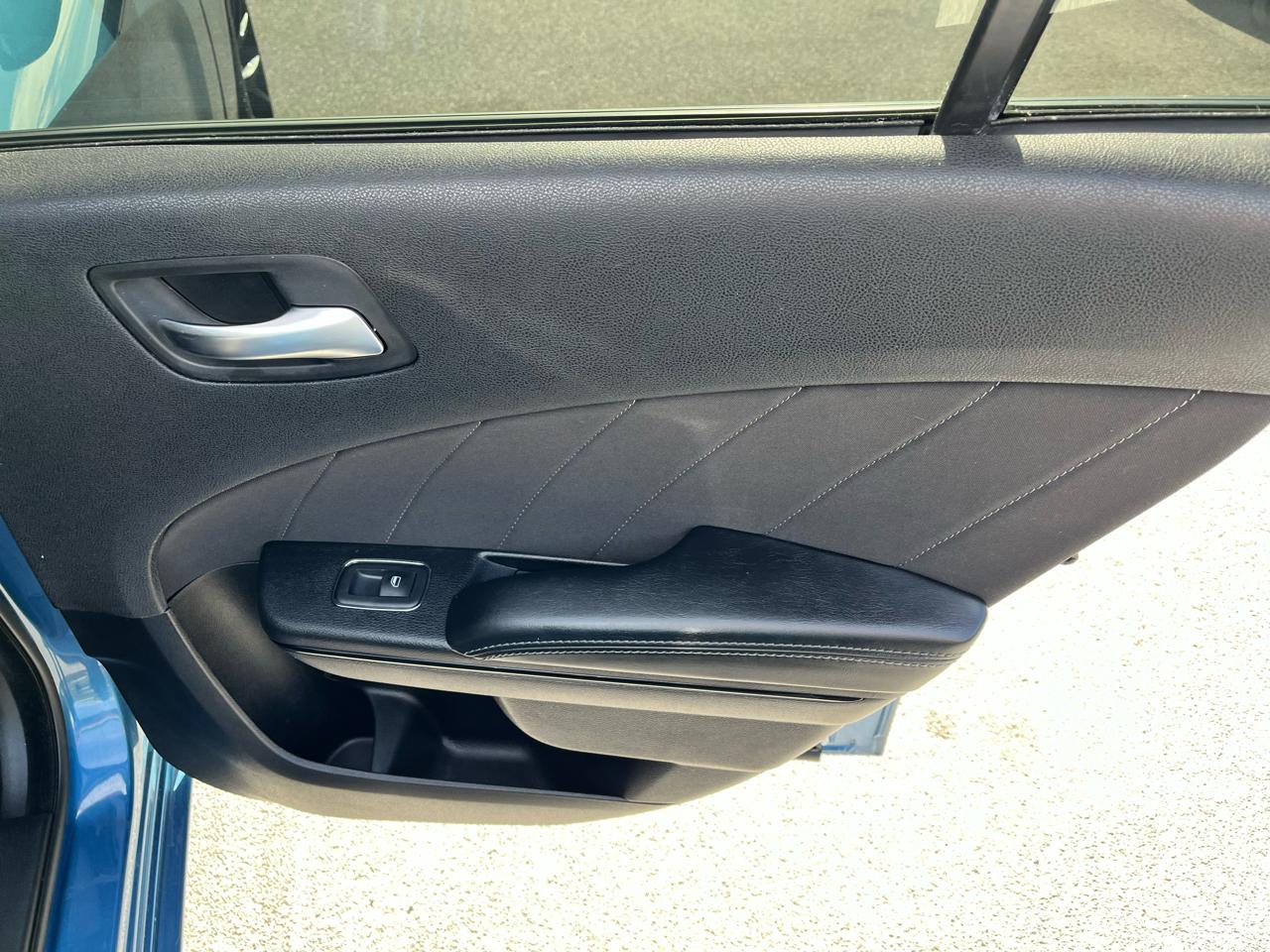 Dodge Charger SXT RWD 2020