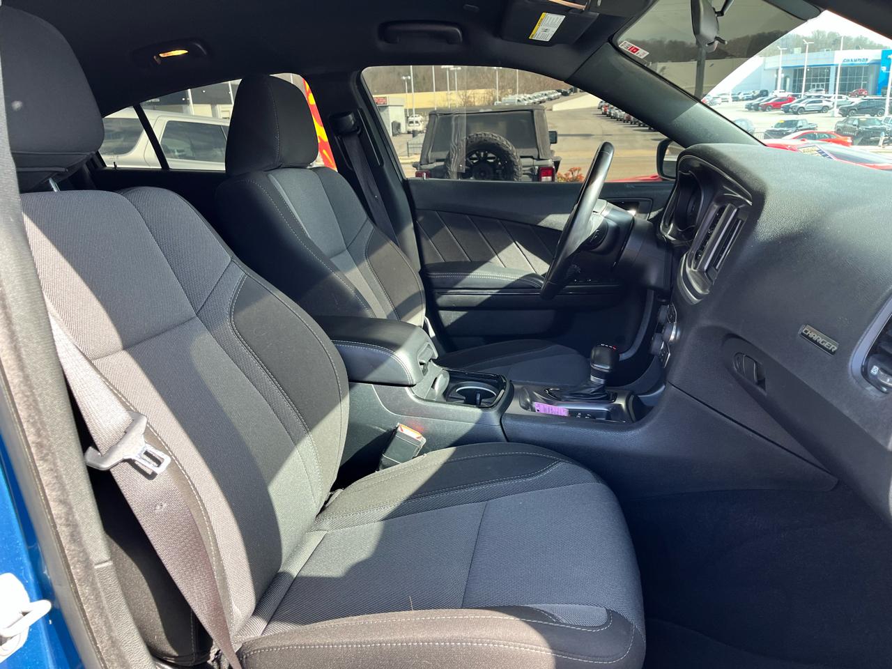 Dodge Charger SXT RWD 2020