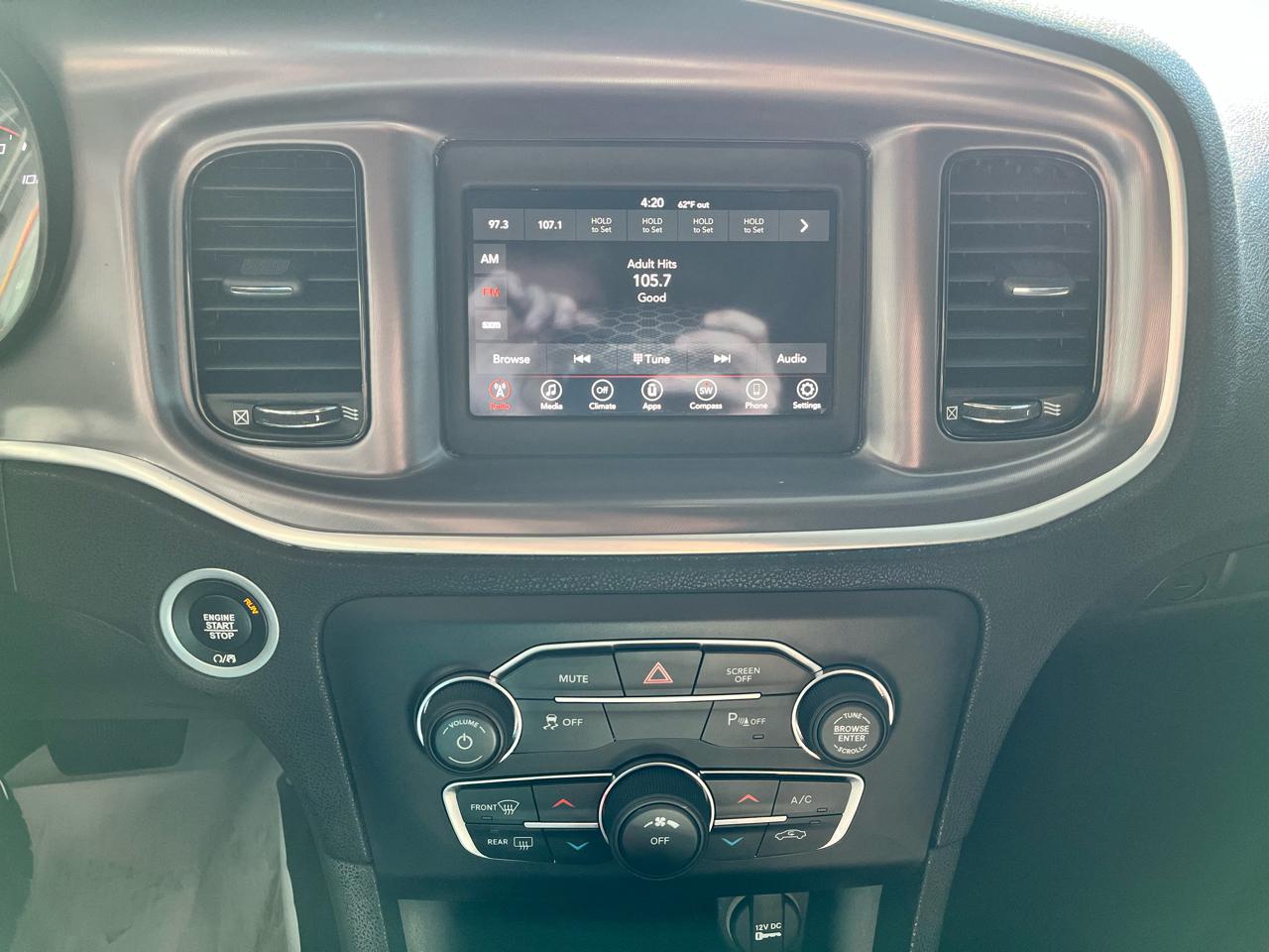 Dodge Charger SXT RWD 2020