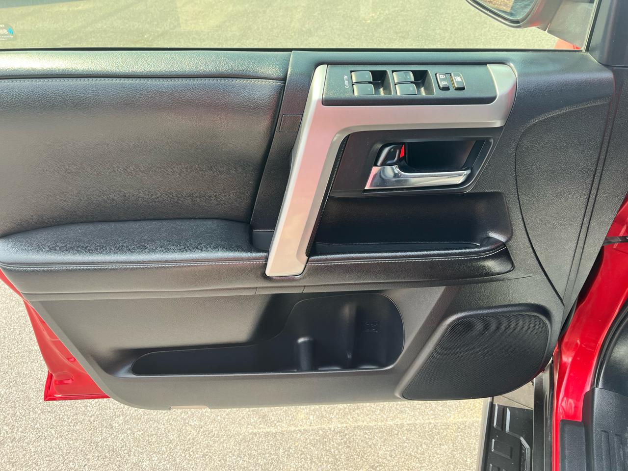 Toyota 4Runner 4dr SR5 V6 Auto 4WD (Natl) 2014